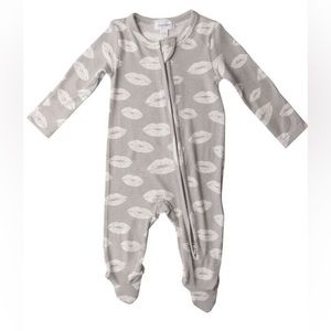 NWT Angel Dear Footsie